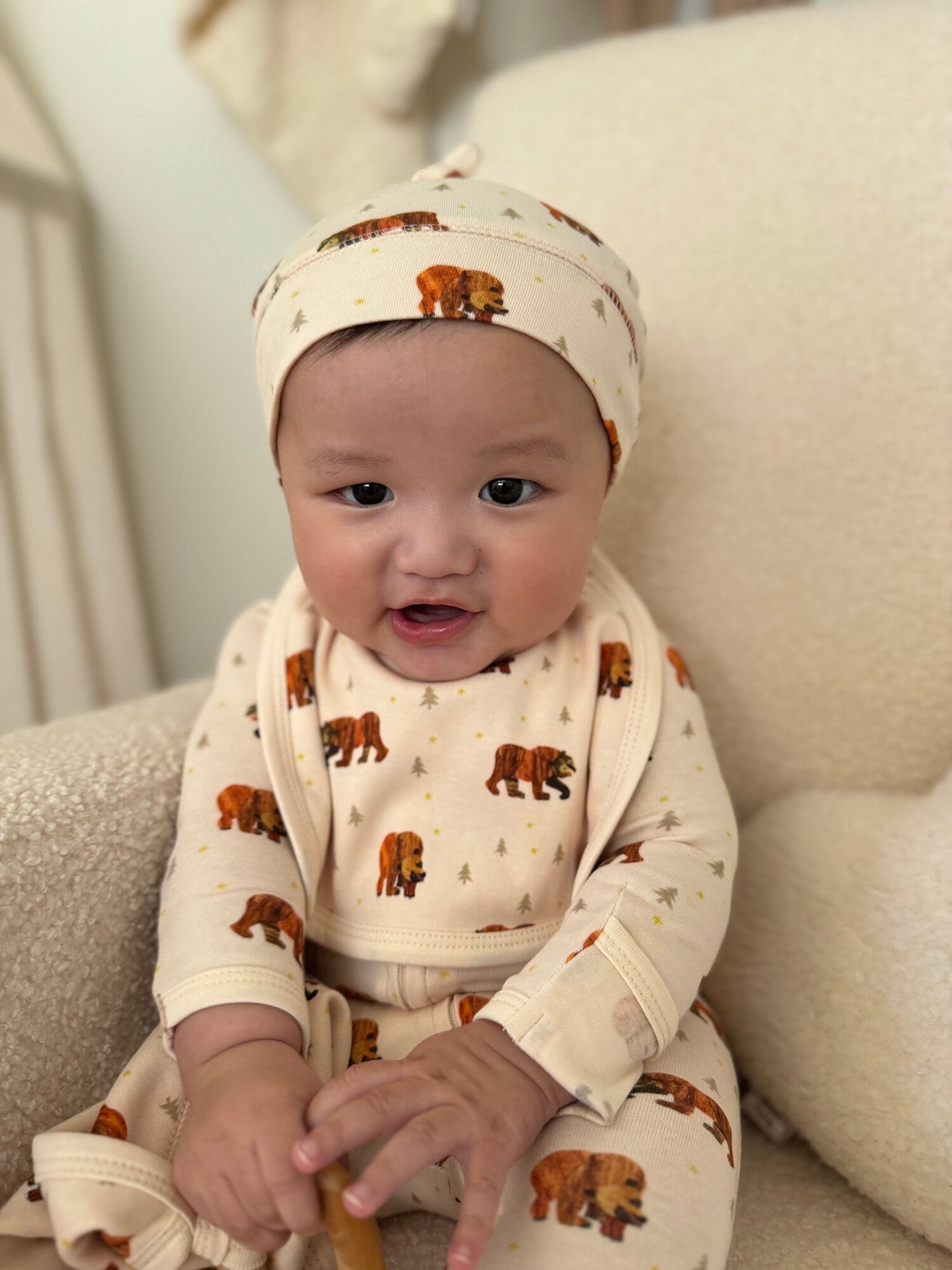 Organic Knotted Hat in Brown Bear