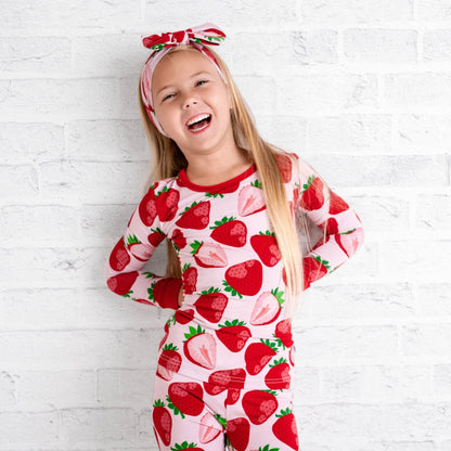 Berry Sweet Strawberry Bundle – Organic Bamboo Pajamas & Hair Bow Set